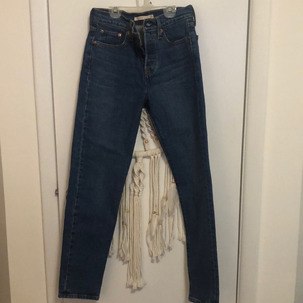 Levi’s Women’s Wedgie Fit Ankle Jeans